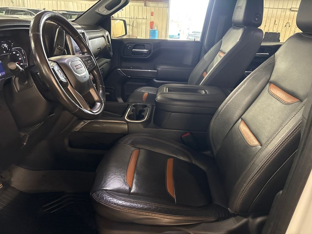 Used 2020 White GMC AT4 image 14