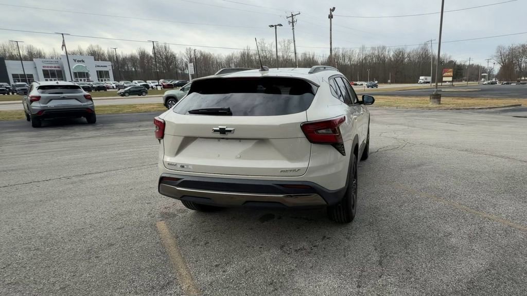 2026 Chevrolet Trax Activ - Photo 7