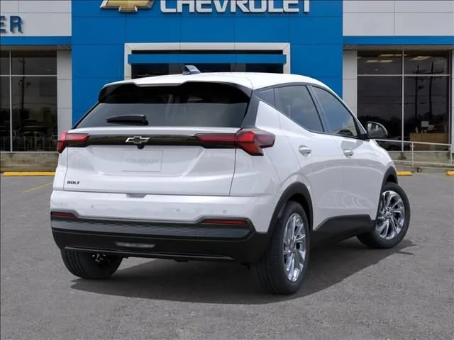 2027 Chevrolet Bolt LT - Photo 4