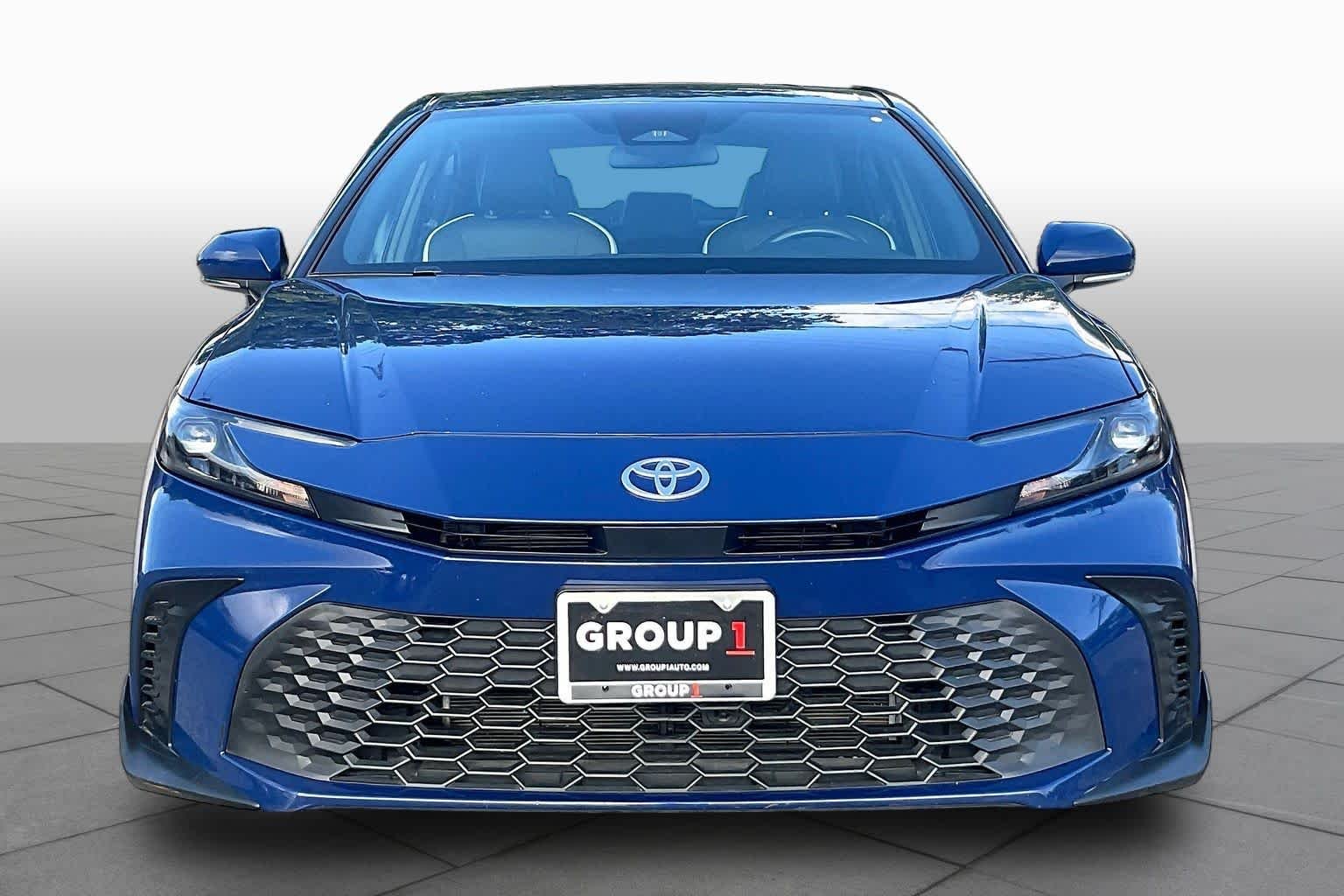 Used 2025 Reservoir Blue Toyota SE image 4