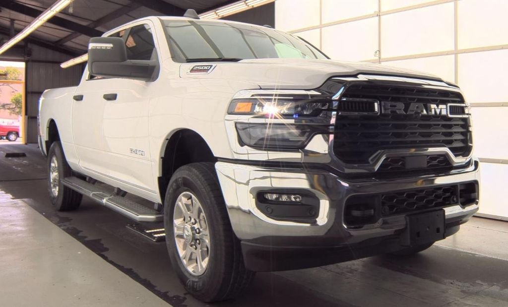 Used 2026 White Ram Big Horn image 3