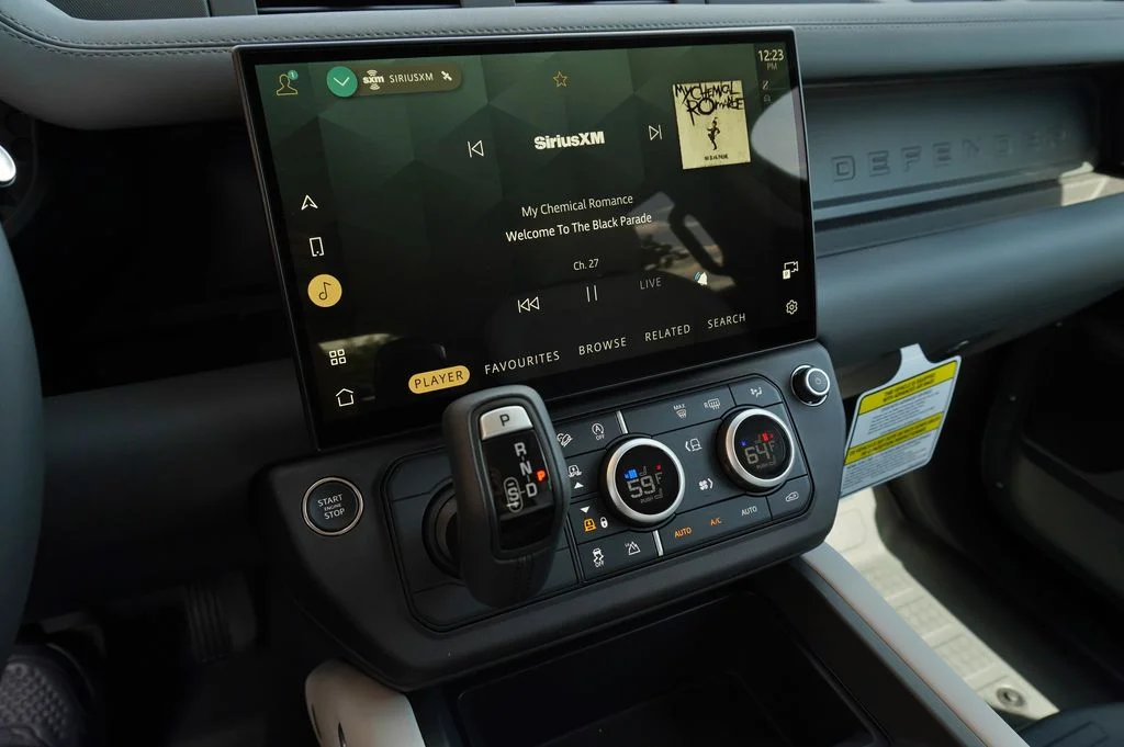 New 2026 Woolstone Green Land Rover S image 19