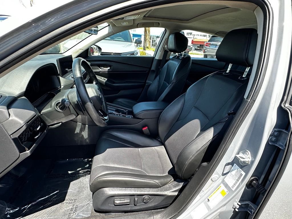 Used 2024 Gray Honda EX-L image 22