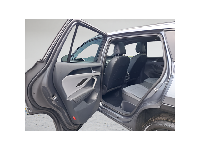2025 Volkswagen Tiguan SE R-LINE BLACK - Photo 11