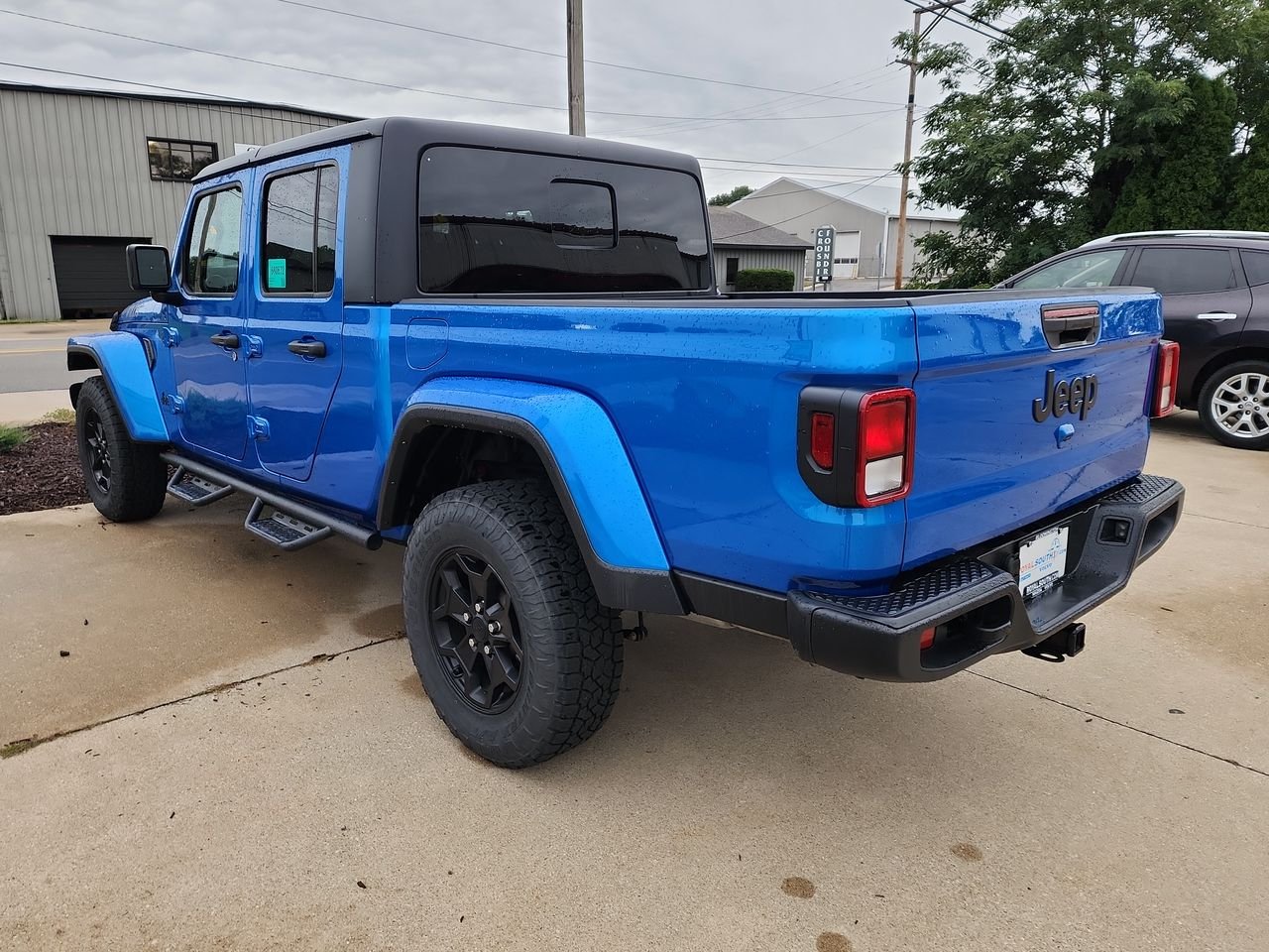 Used 2022 Hydro Blue Pearlcoat Jeep Willys image 3