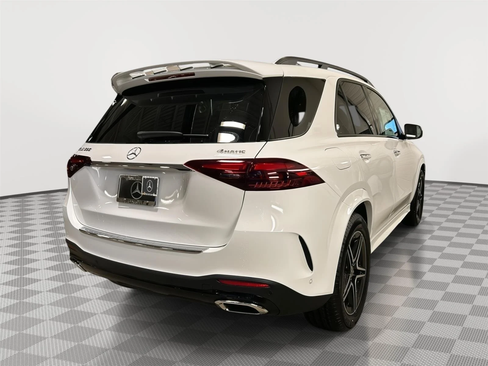 New 2026 Polar White Mercedes-Benz GLE 350 image 3