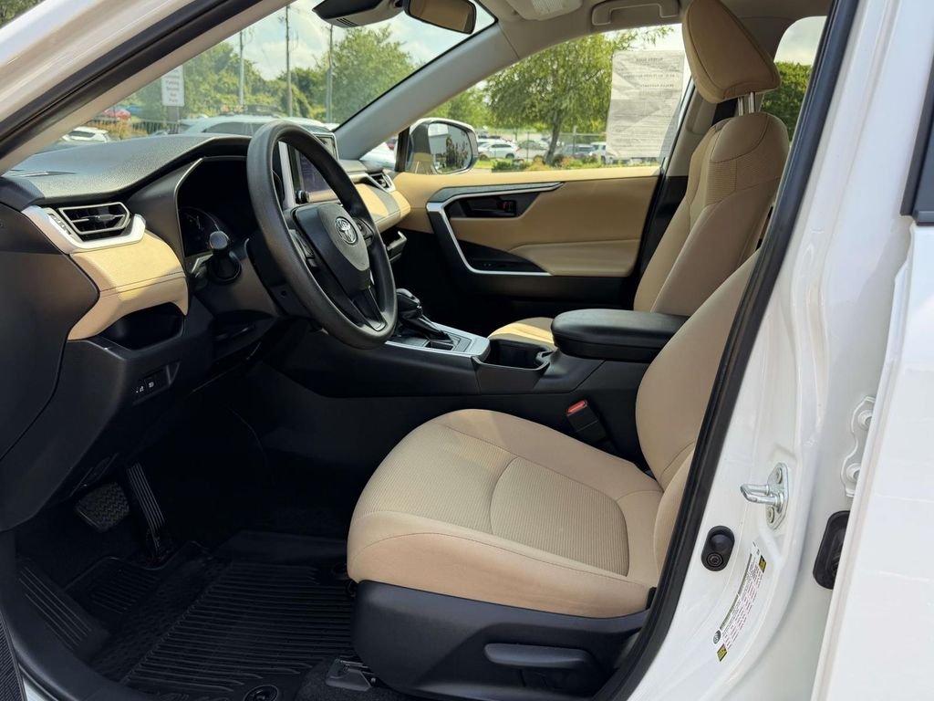 Used 2024 White Toyota LE image 16