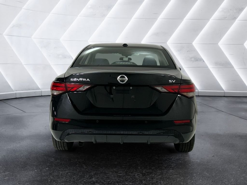 Used 2022 Black Nissan SV image 5