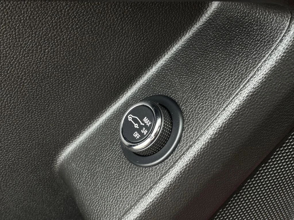 Used 2023 Red Chevrolet Premier image 24