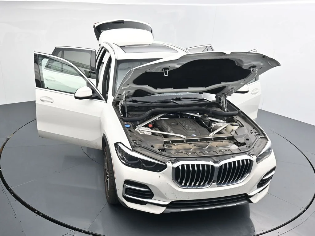 Used 2023 White BMW xDrive40i image 24