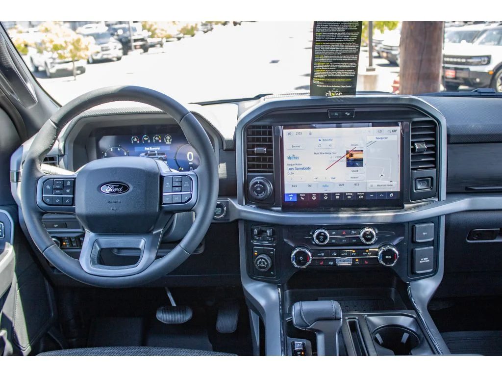 New 2026 CARBONIZED GRAY METALLIC Ford XLT image 27