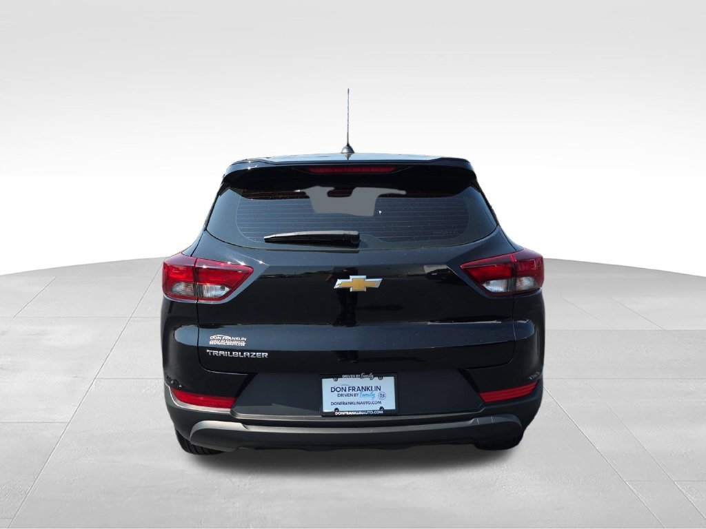 Used 2025 Black Chevrolet LS image 4
