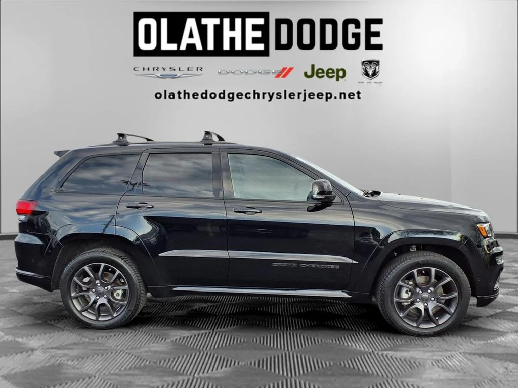 Certified Used 2021 Black Jeep Overland image 31