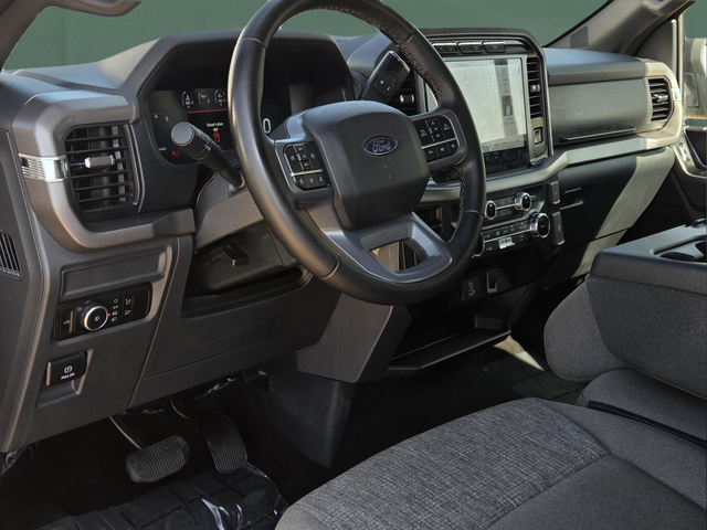 Used 2024 Gray Ford XLT image 23