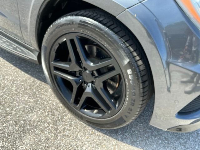Used 2016 Gray Mercedes-Benz GL 550 image 68