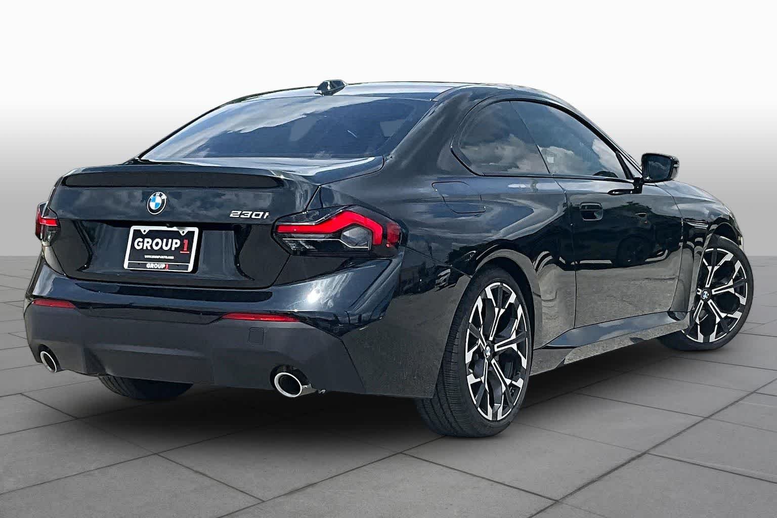 2025 BMW 2 Series 230i - Photo 12