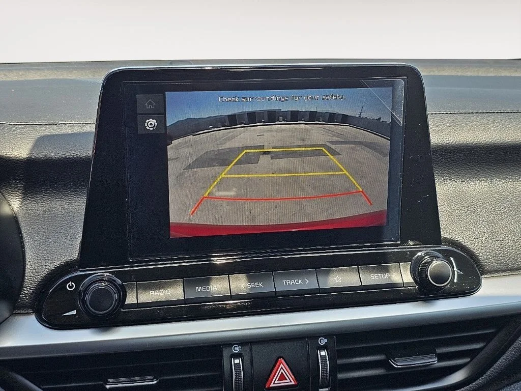 Used 2022 Red Kia LXS image 36