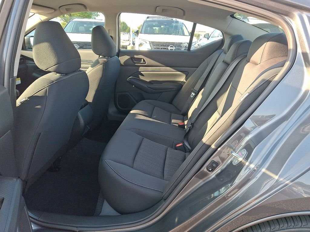 New 2026 Gun Metallic Nissan 2.5 SV image 5