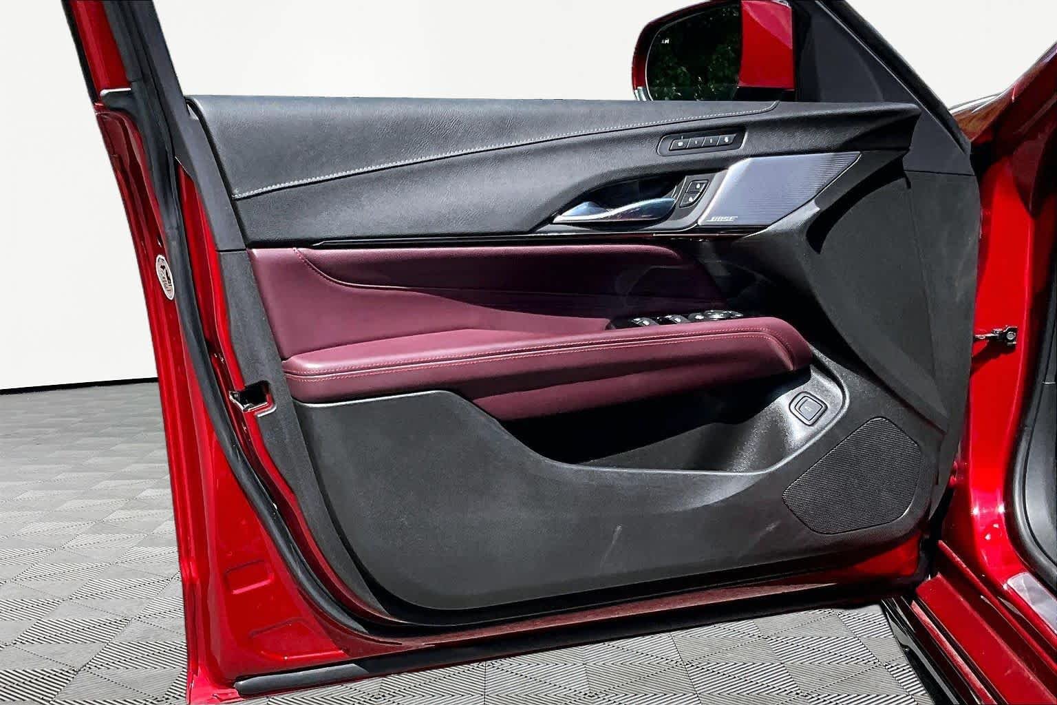 Used 2022 Infrared Tintcoat Cadillac  image 43