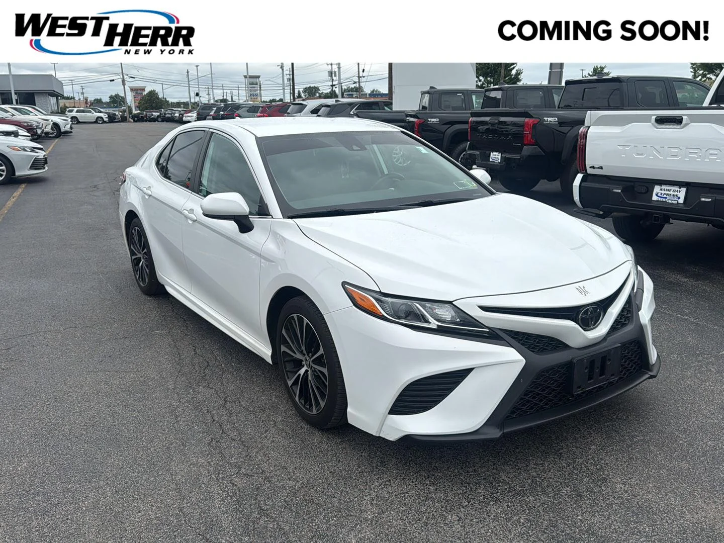 Used 2020 Super White Toyota SE image 1