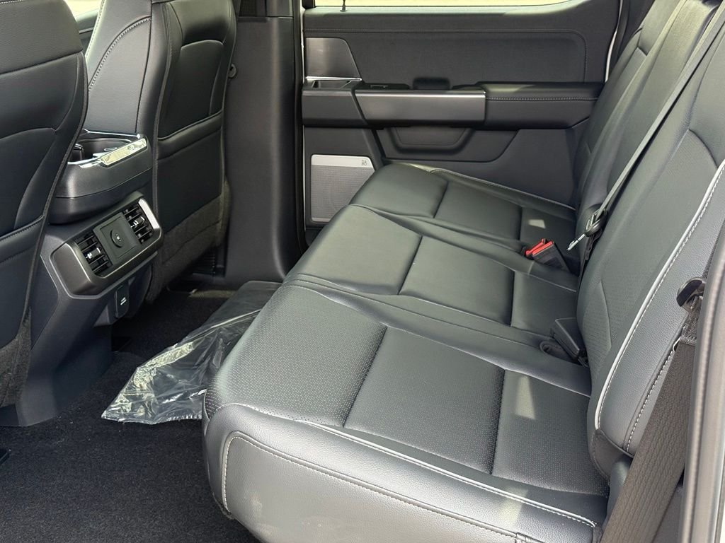 New 2026 Oxford White Ford Lariat® image 7