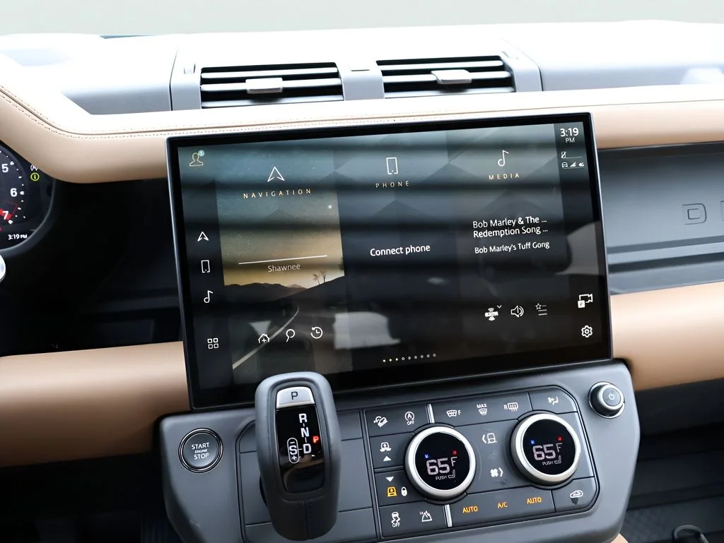 New 2026 Fuji White Land Rover S image 21