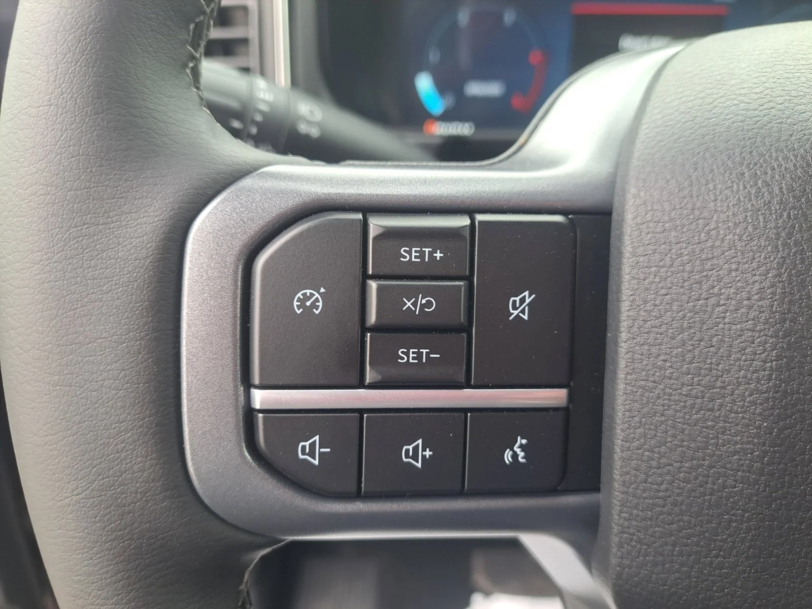 New 2026 Agate Black Metallic Ford LARIAT image 27