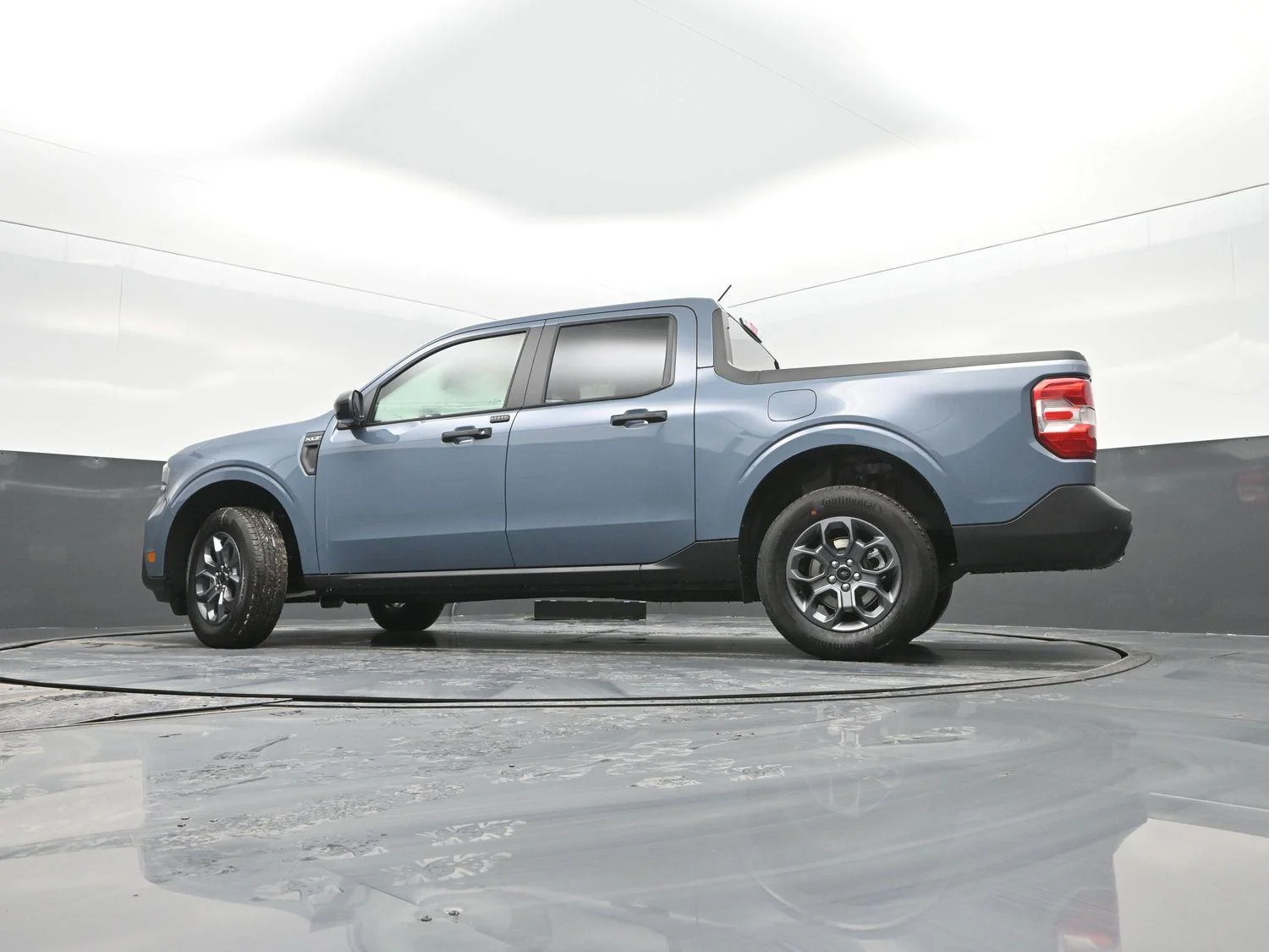 New 2026 Azure Gray Metallic Tri-Coat Ford XLT image 33