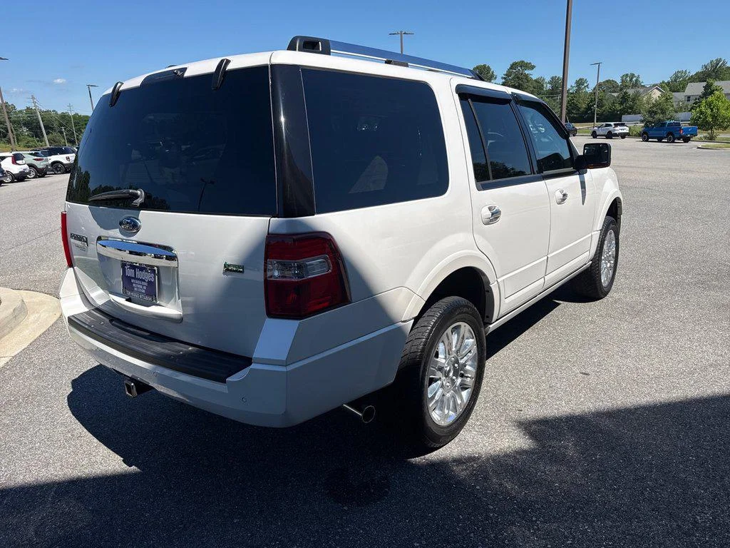 Used 2013 White Platinum Metallic Tri-Coat Ford 4WD 4dr Limited image 4