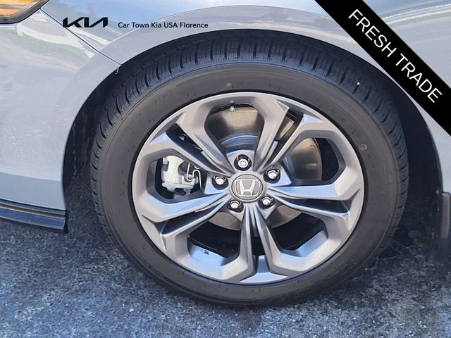 Used 2024 Gray Honda EX-L image 8