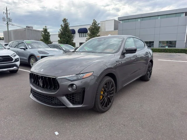 Certified Used 2023 Grigio Maserati Modena image 2