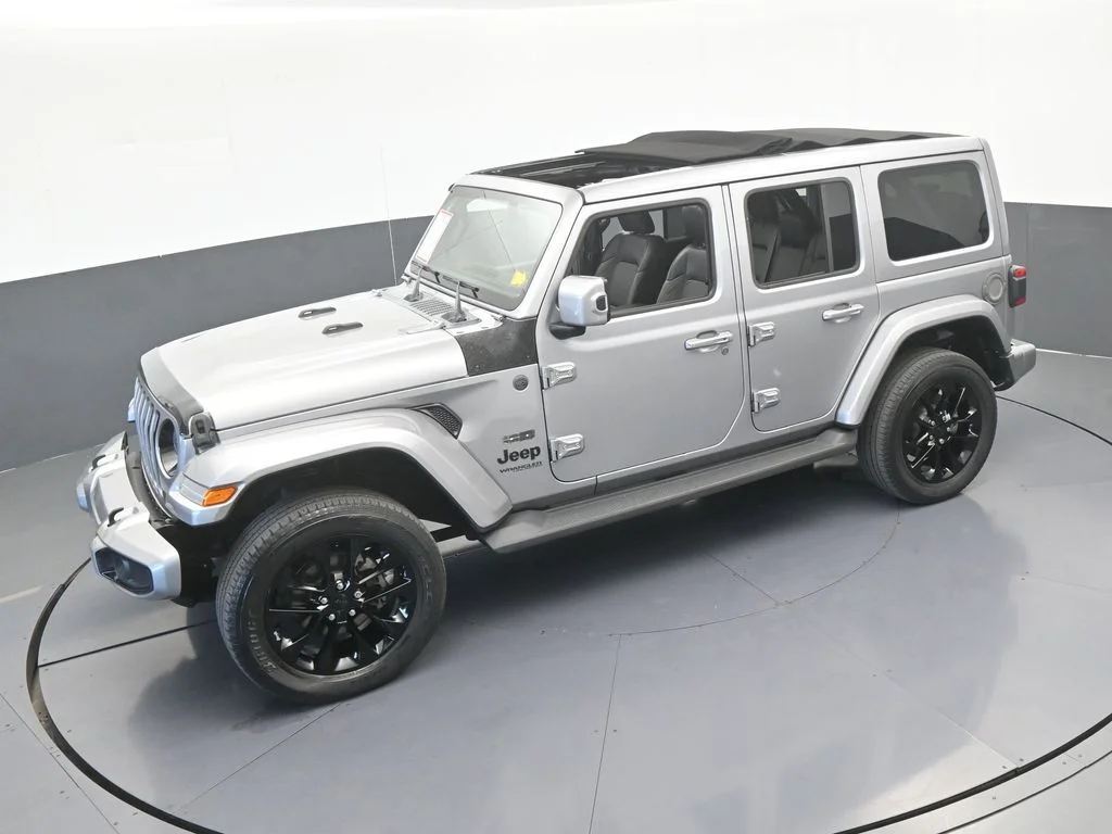 Used 2021 Billet Silver Metallic Clearcoat Jeep Unlimited Sahara High Altitude image 48