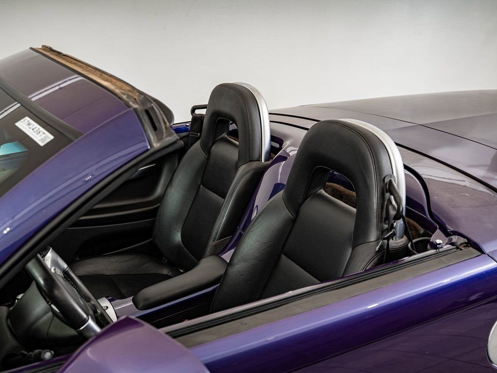 Used 2004 Ultra Violet Metallic Chevrolet  image 16