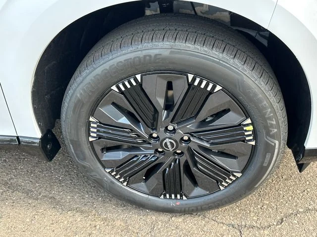New 2026 White Nissan Platinum image 7