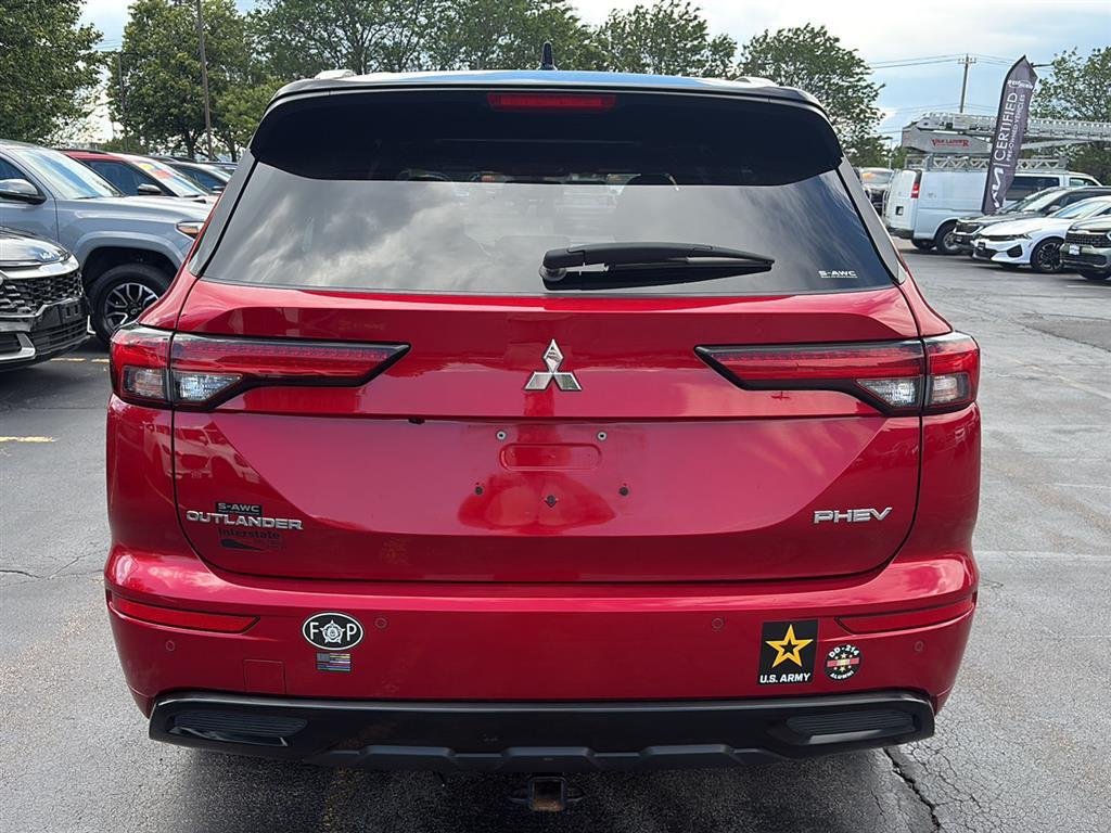 Used 2023 Red Diamond Mitsubishi SEL image 13