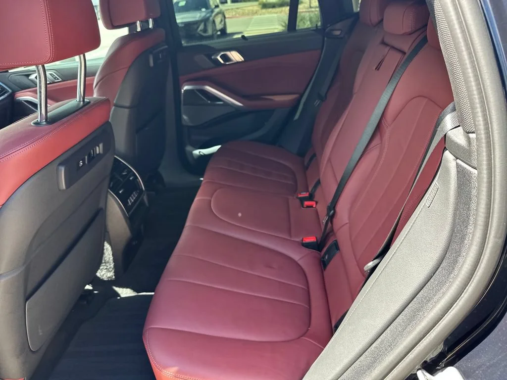 Used 2022  BMW M50i image 37
