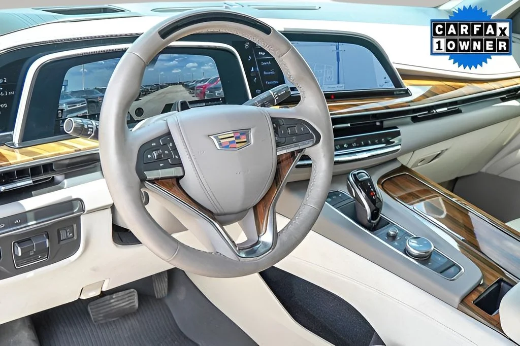 Used 2024 White Cadillac Sport Platinum image 15