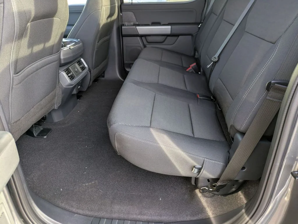 New 2026 Carbonized Gray Metallic Ford XLT image 44