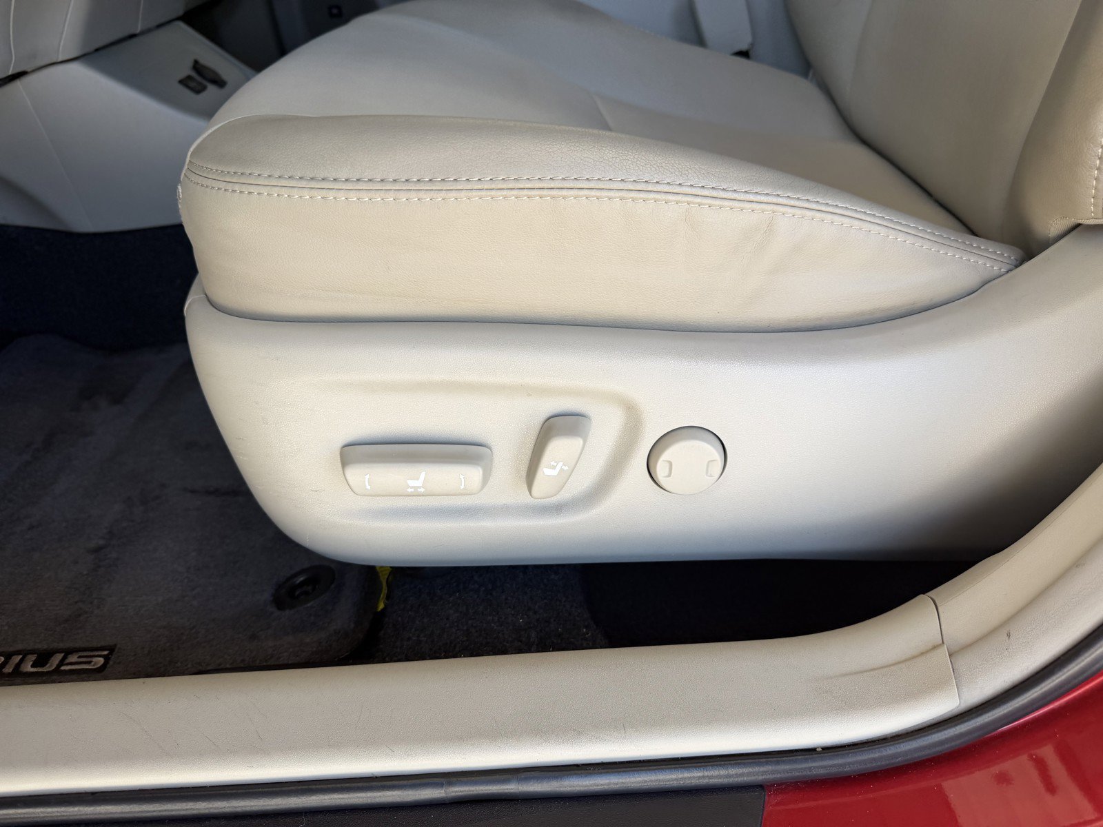 Used 2012 Barcelona Red Metallic Toyota Five image 22