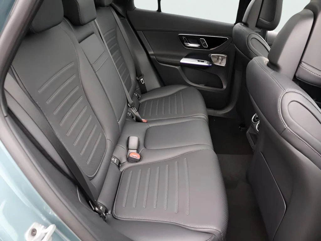 Used 2026 Verde Silver Metallic Mercedes-Benz GLC 350e image 14