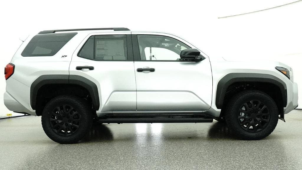 Used 2026  Toyota SR5 image 26