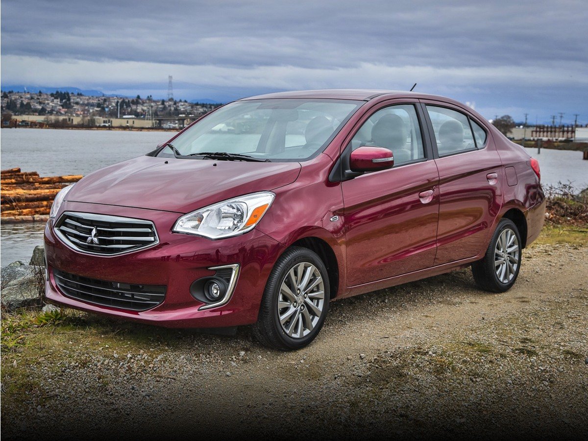 Used 2018 Black Mitsubishi ES image 1