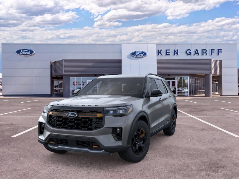 New 2026 Carbonized Gray Metallic Ford Tremor image 2