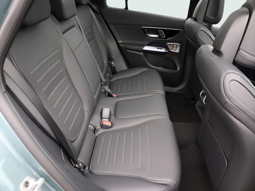 Used 2026 Verde Silver Metallic Mercedes-Benz GLC 350e image 14
