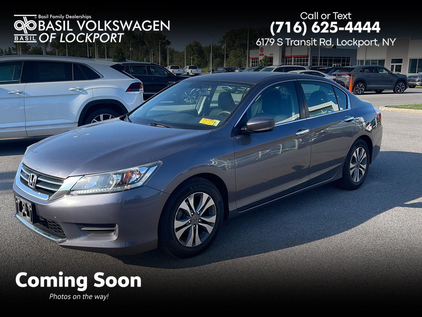 Used 2015 Modern Steel Metallic Honda LX image 1