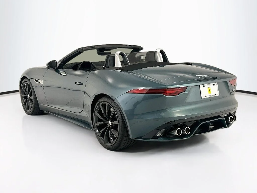 2024 Jaguar F-Type R75 - Photo 7