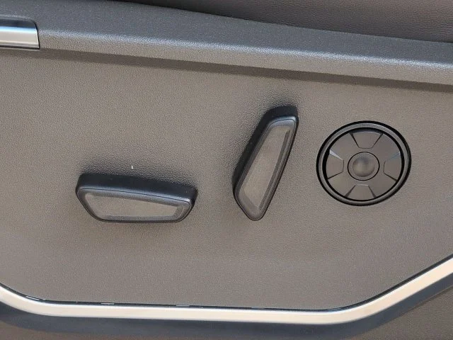 New 2027 Gray Ford Platinum image 20
