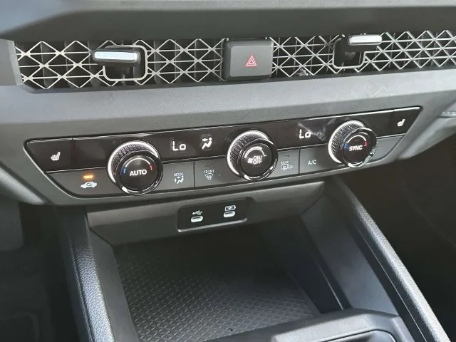 2025 Honda Accord SE - Photo 27