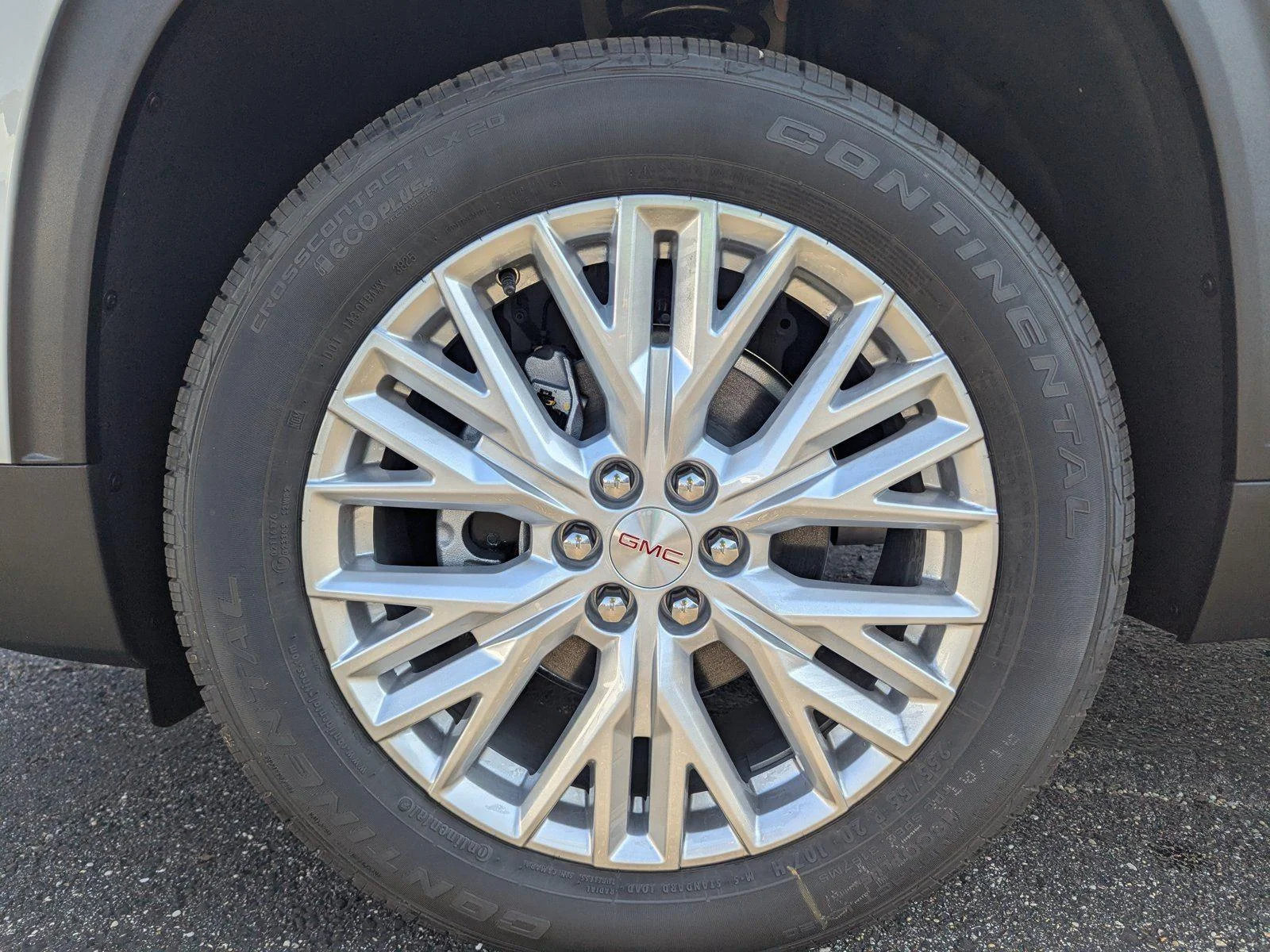 New 2026 Summit White GMC Elevation image 9