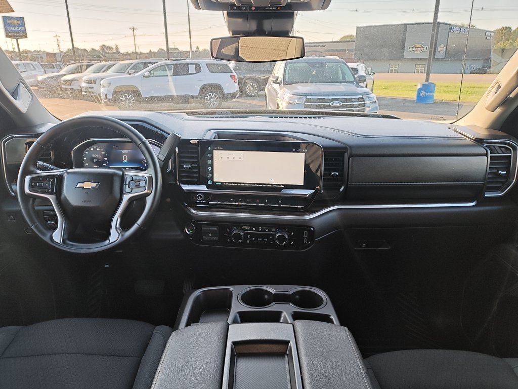 Used 2025 Gray Chevrolet LT image 15